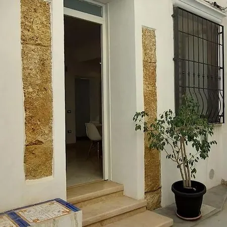 Holiday home - Viola House By La Casa Di Viola -